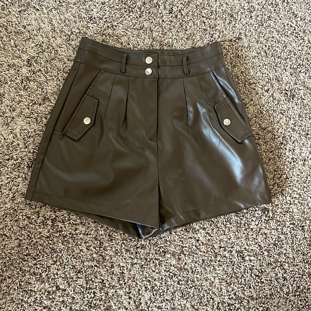brown leather shorts, size S
